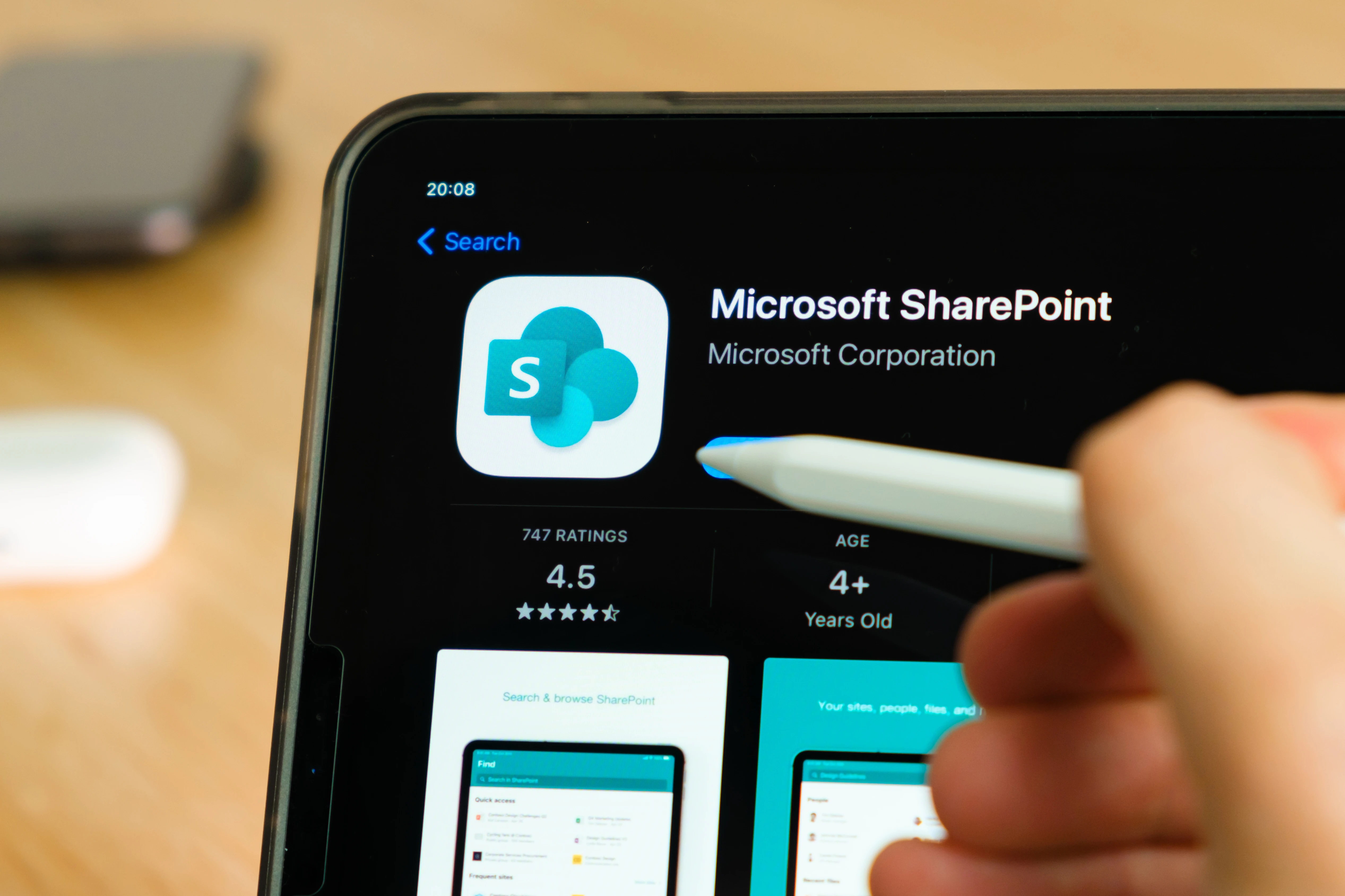 SharePoint Online or SharePoint On-Premise - which one to choose? Let our SharePoint Consultants help you decide
